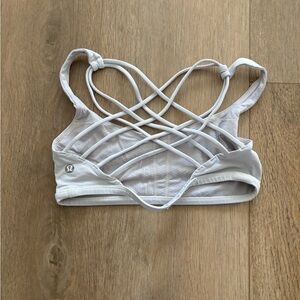 Lululemon- Free to be wild Sports bra